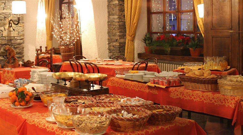 Hotel Del Viale Courmayeur Buitenkant foto