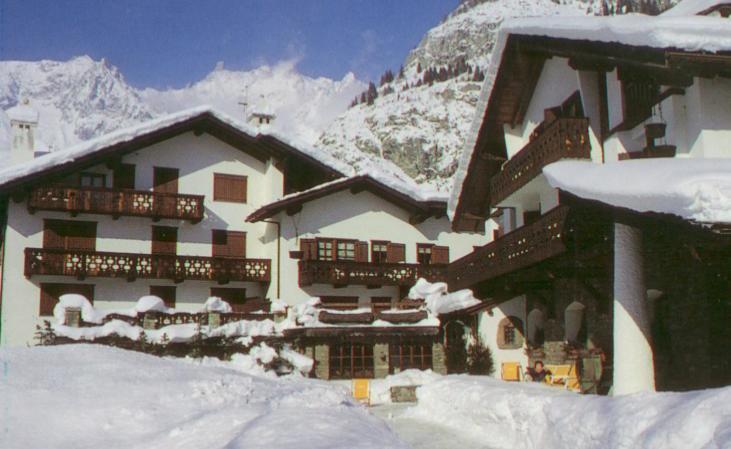 Hotel Del Viale Courmayeur Buitenkant foto